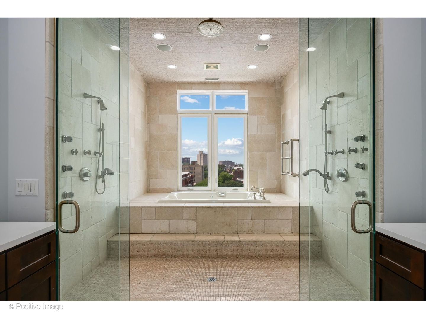 545 W Aldine Avenue 6e Property Photo 18