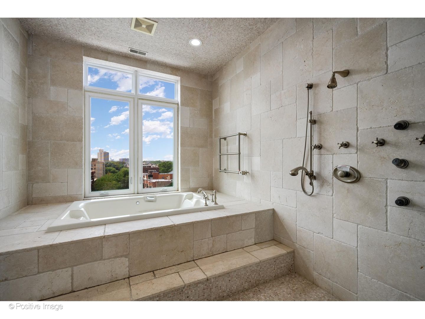 545 W Aldine Avenue 6e Property Photo 19