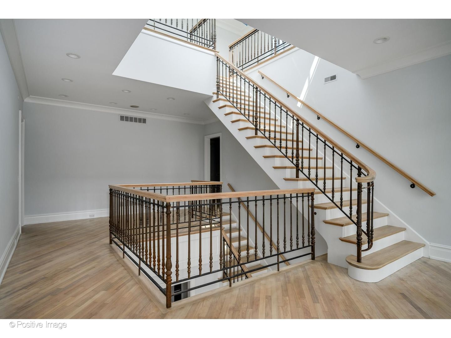 545 W Aldine Avenue 6e Property Photo 29