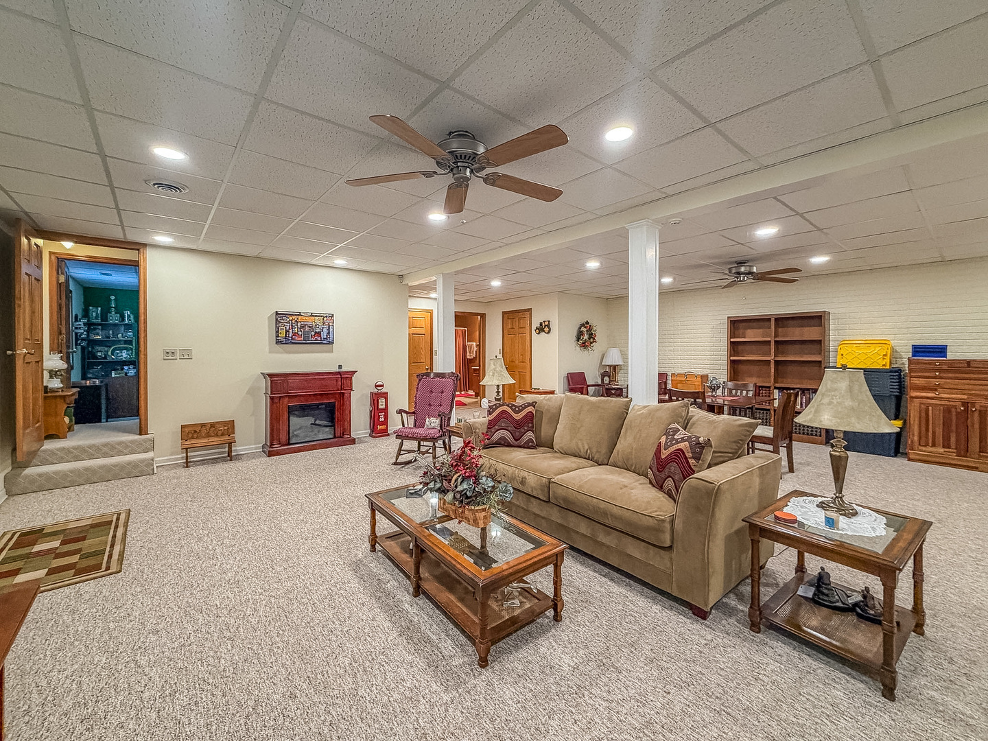 2309 E Lakeview Drive Property Photo 40