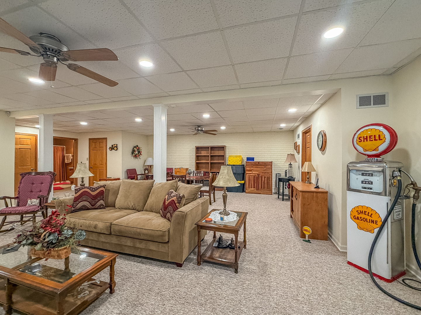 2309 E Lakeview Drive Property Photo 41