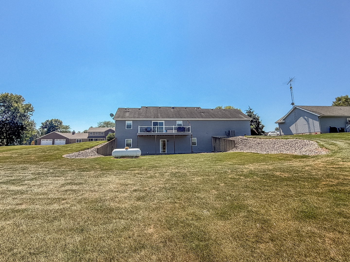 2309 E Lakeview Drive Property Photo 64