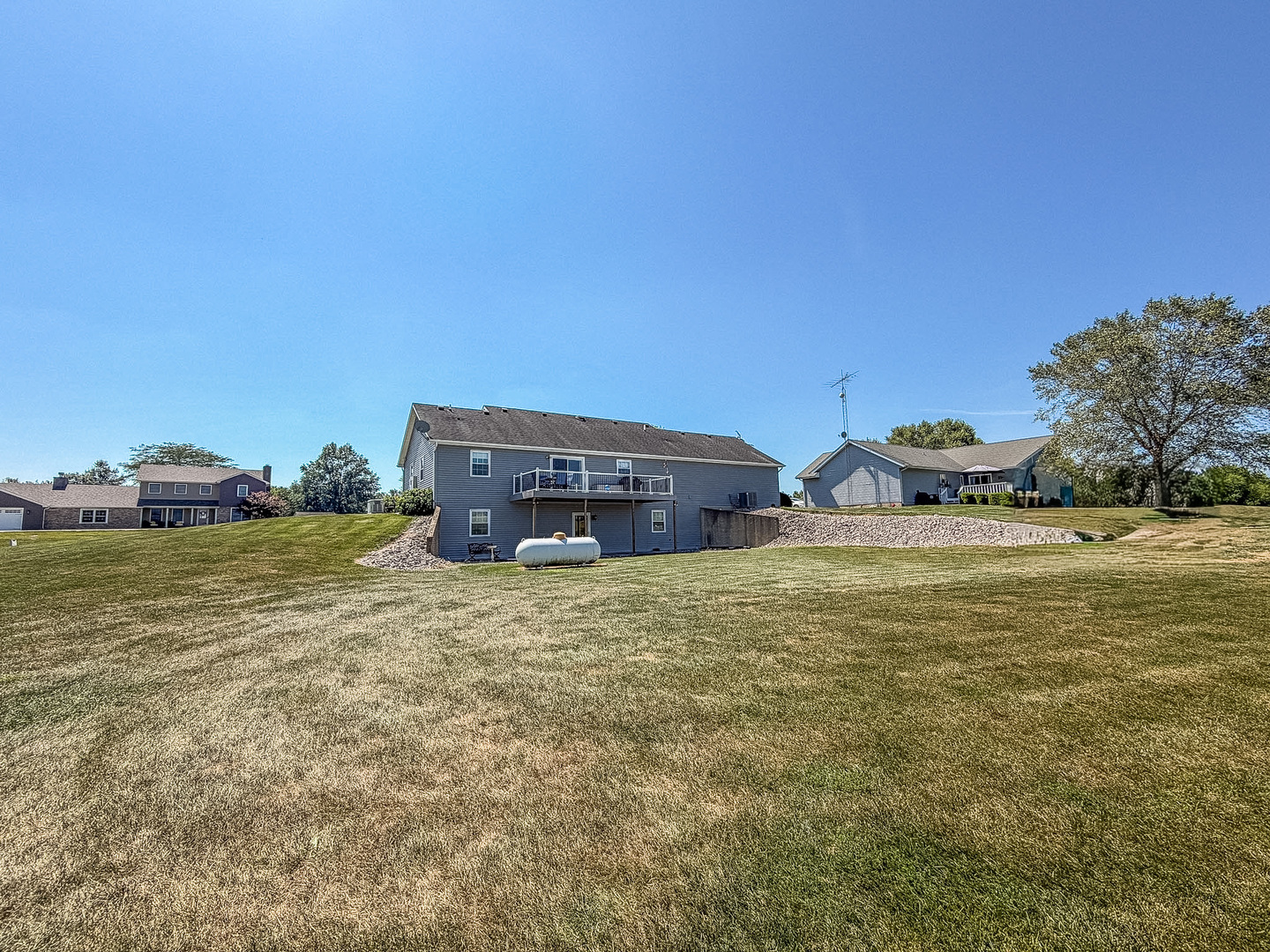 2309 E Lakeview Drive Property Photo 65