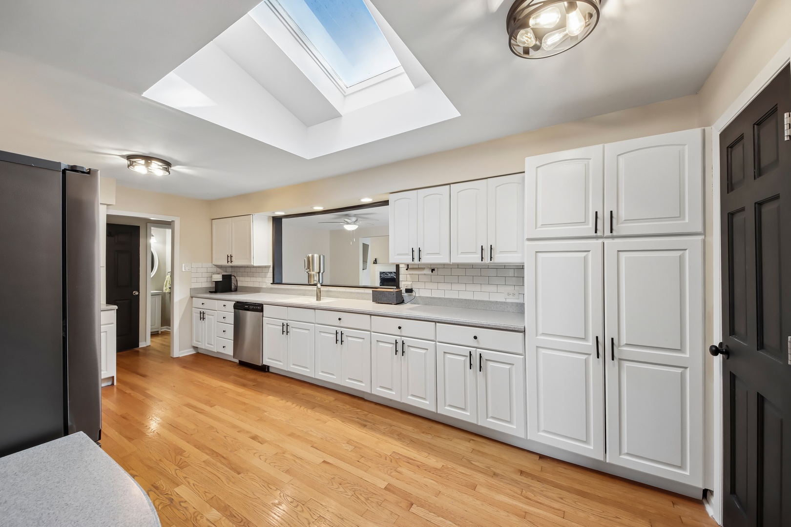 12740825 Property Photo 4