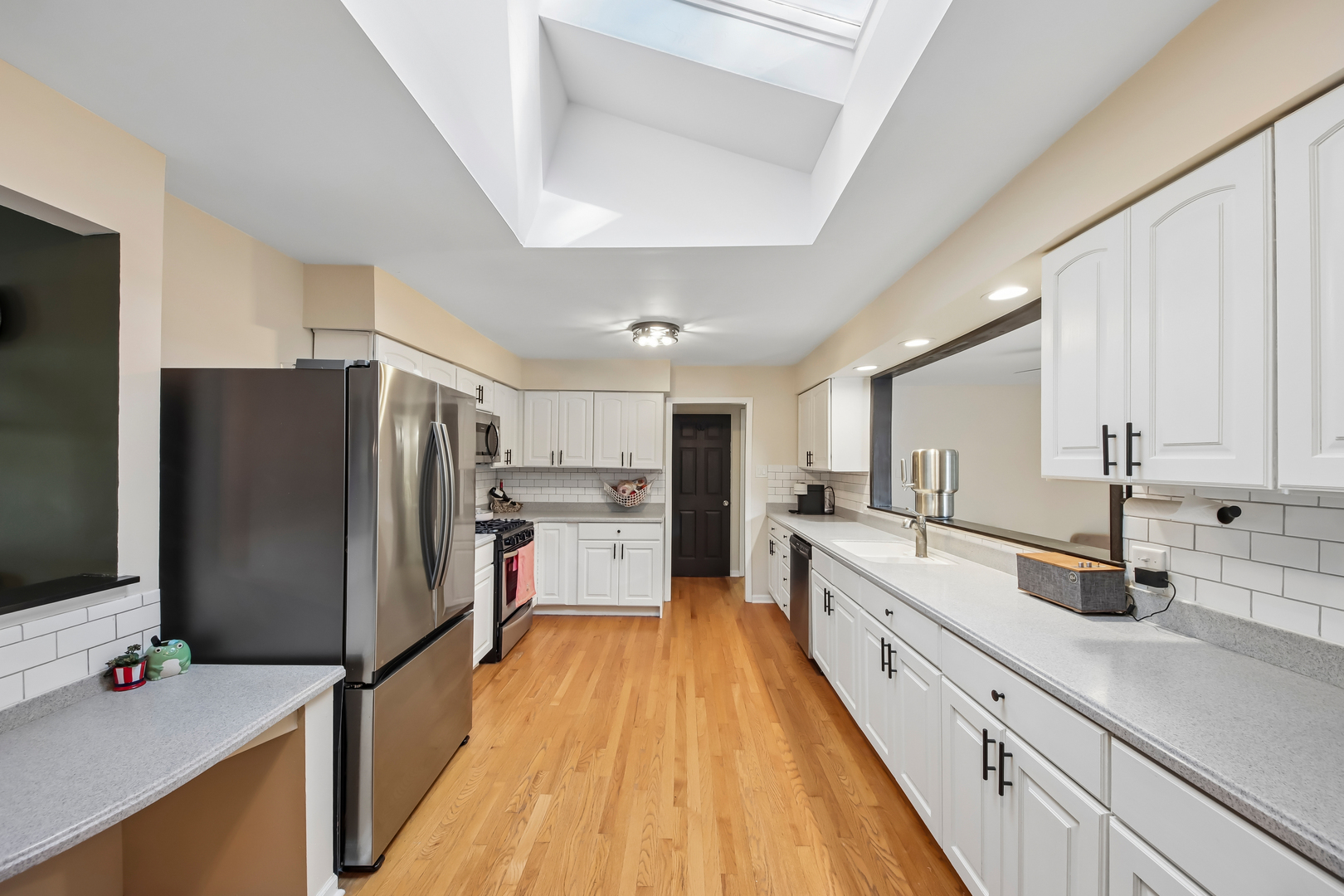 12740825 Property Photo 11