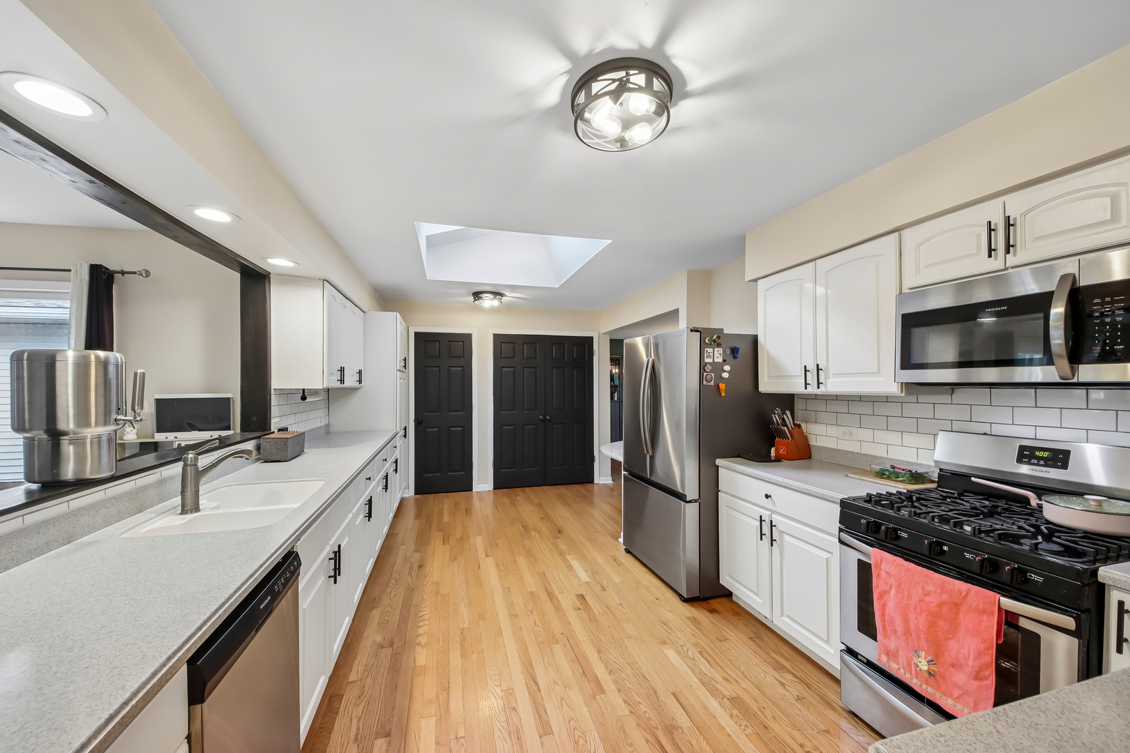 12740825 Property Photo 13