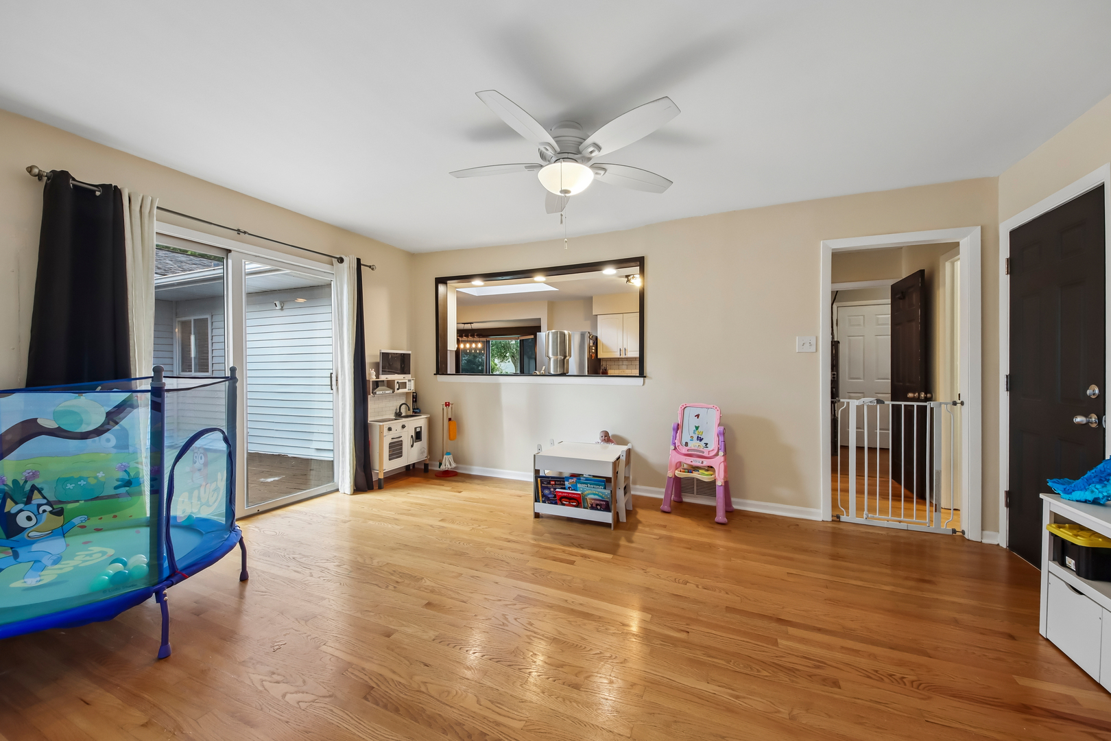 12740825 Property Photo 15