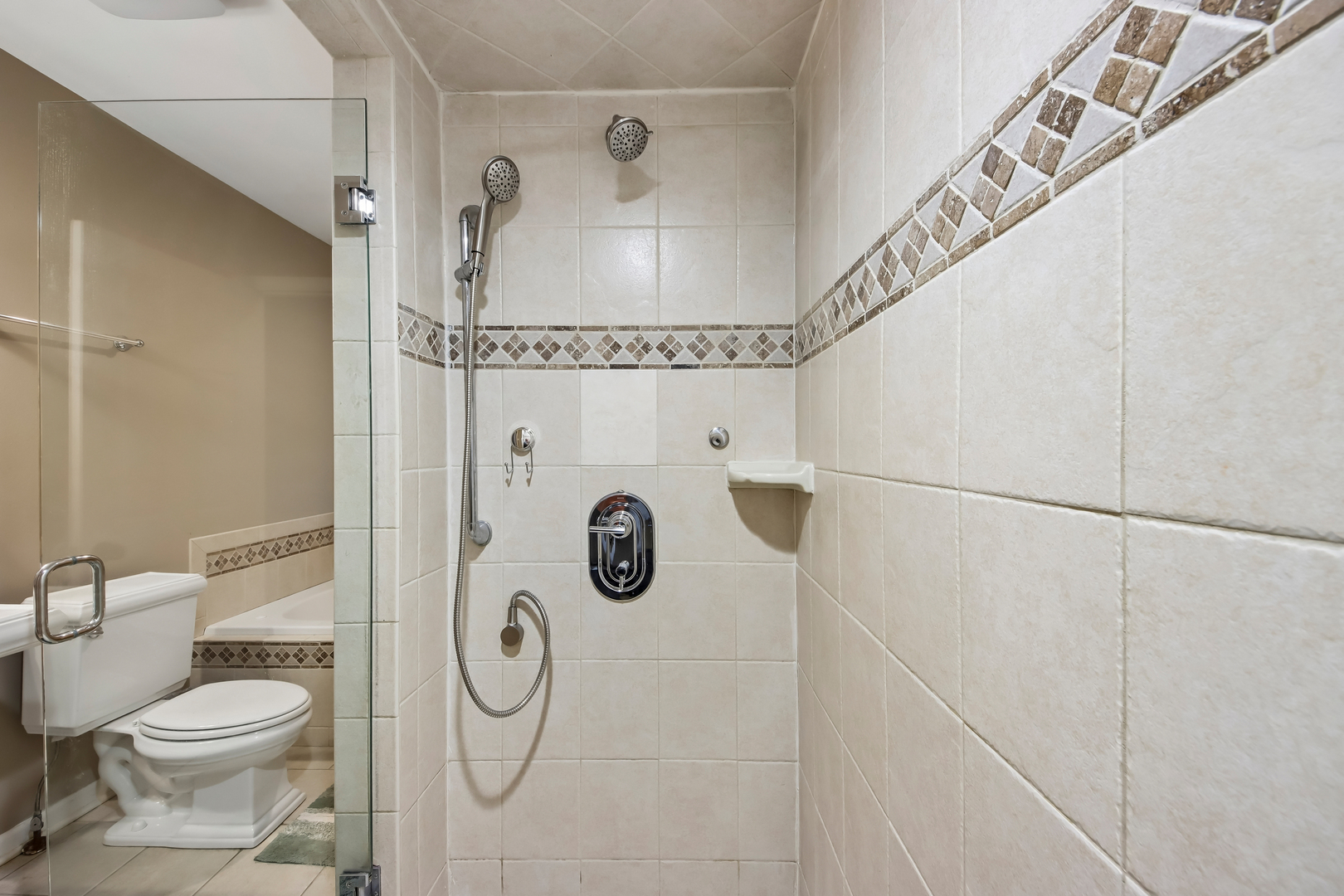 12740825 Property Photo 26