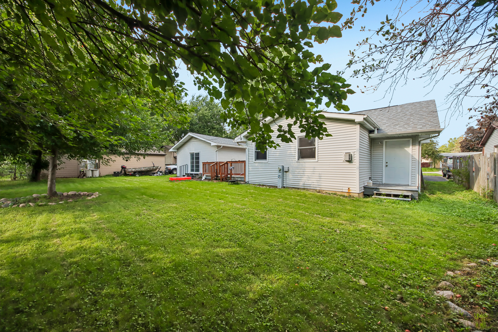 12740825 Property Photo 35
