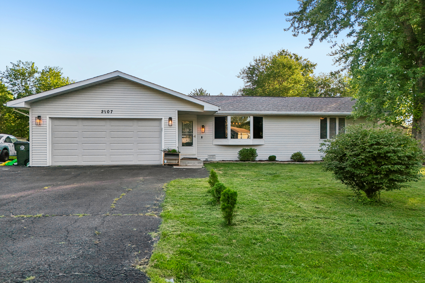 12740825 Property Photo 43