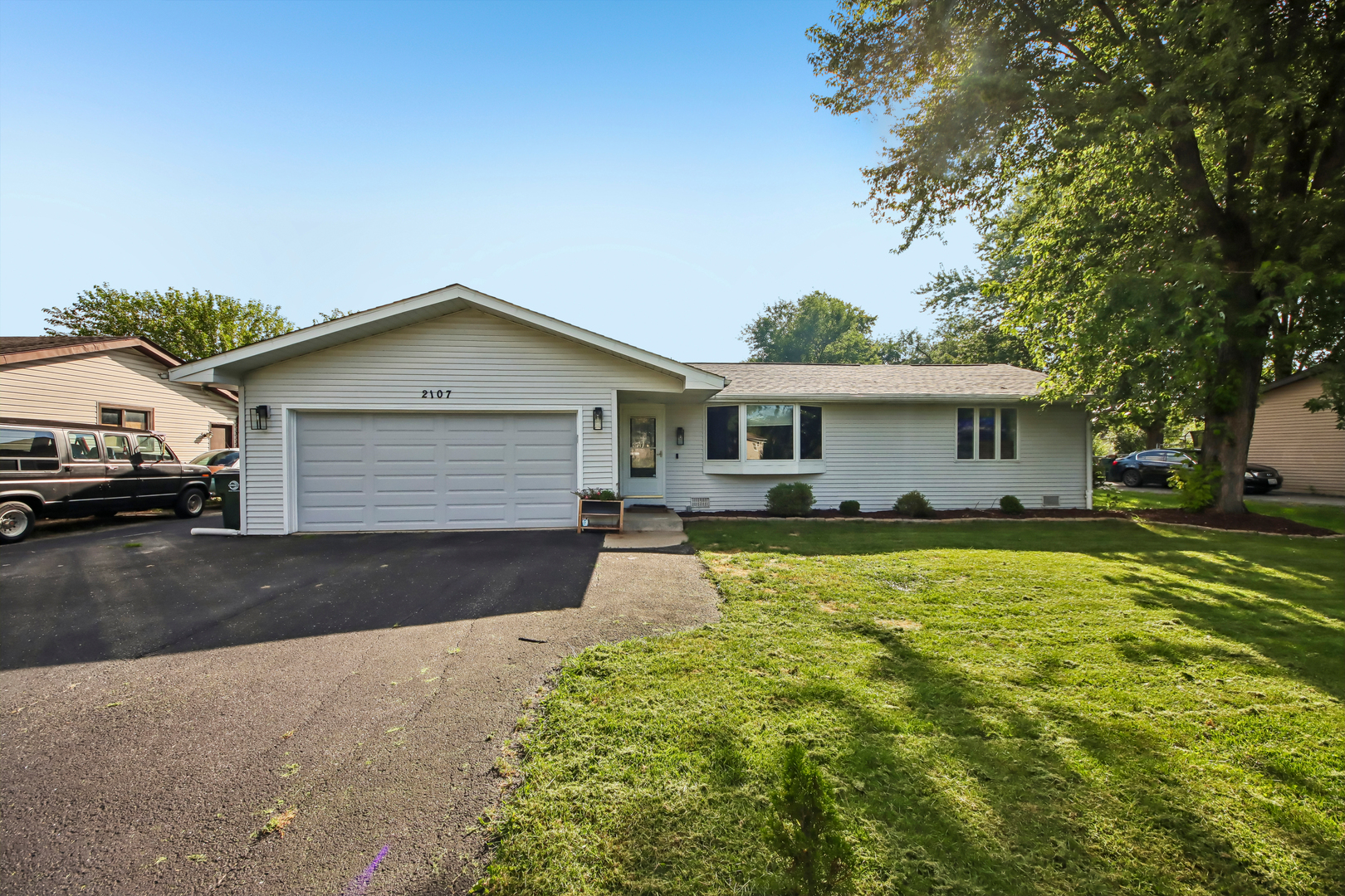 12740825 Property Photo 44