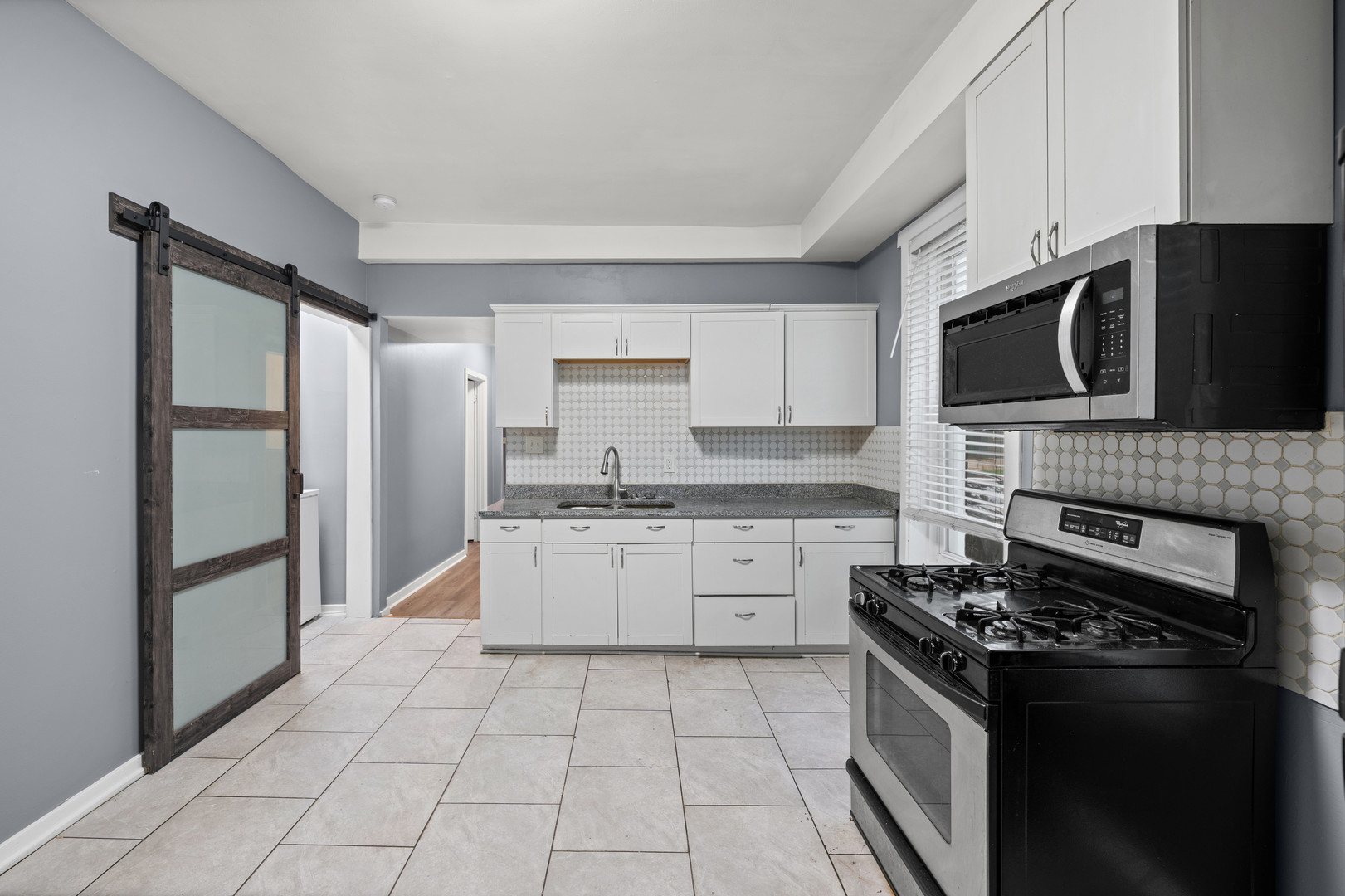 1301 S Christiana Avenue Property Photo 5