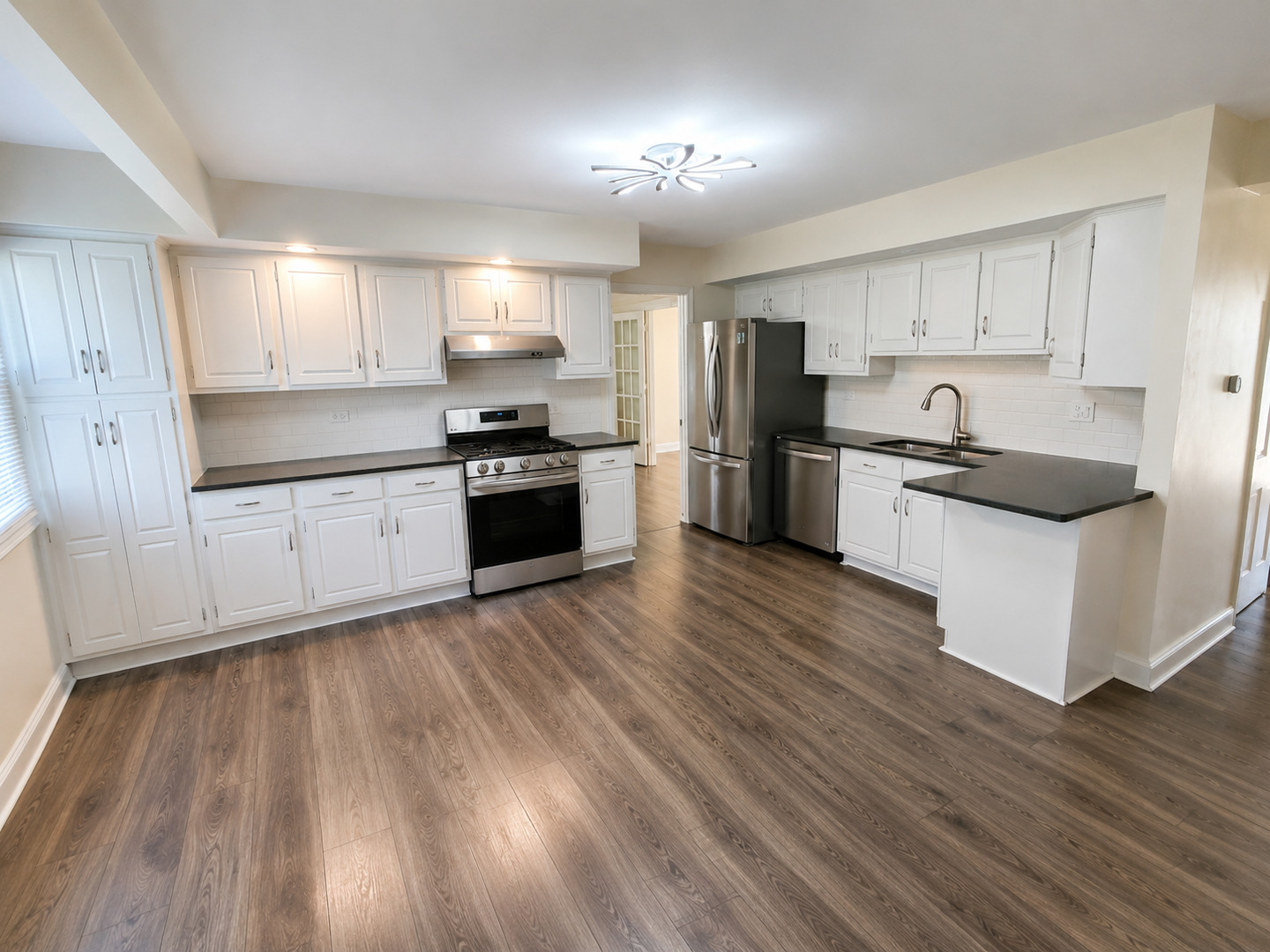 606 71st Street Property Photo 12