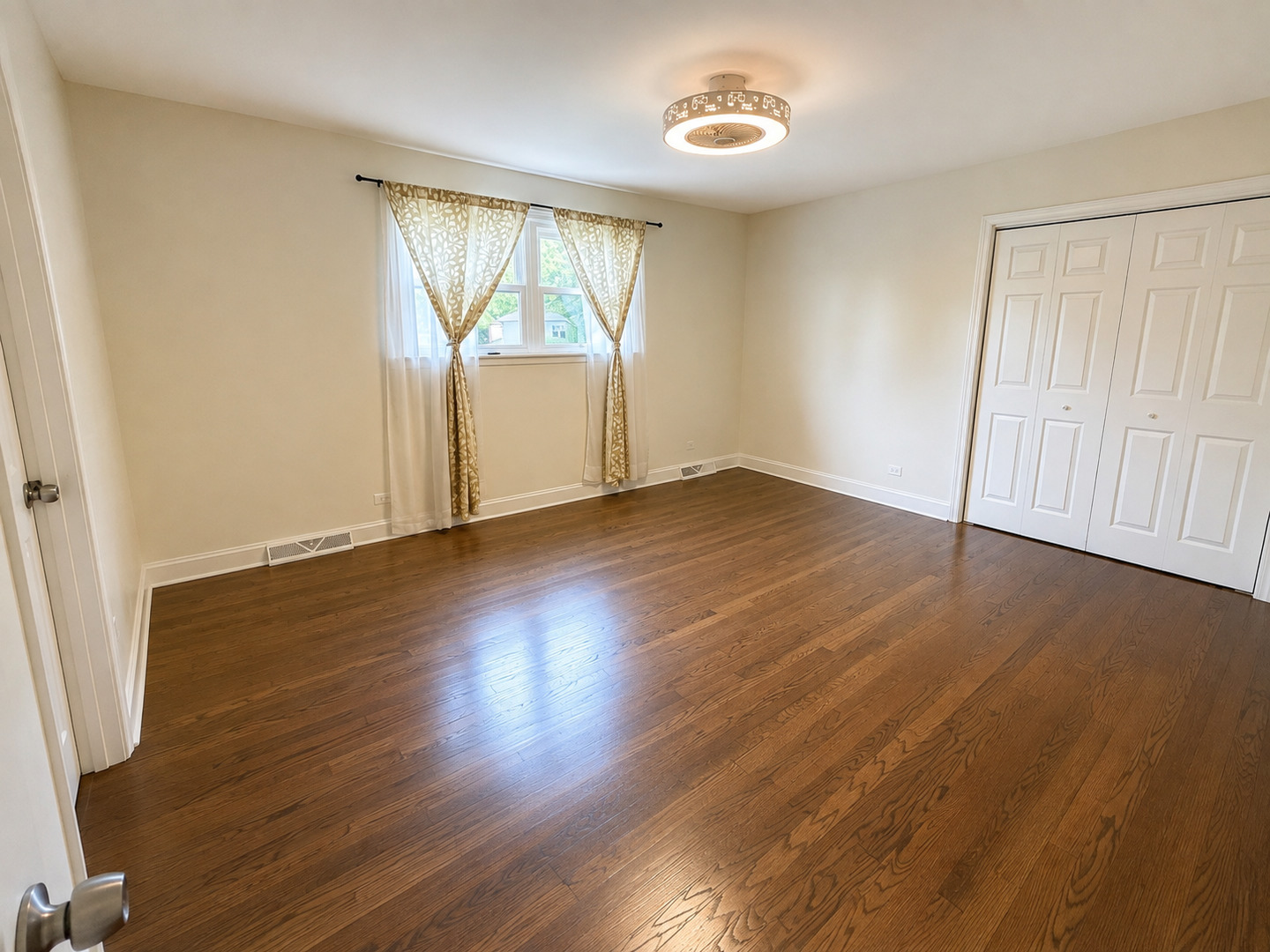 606 71st Street Property Photo 18