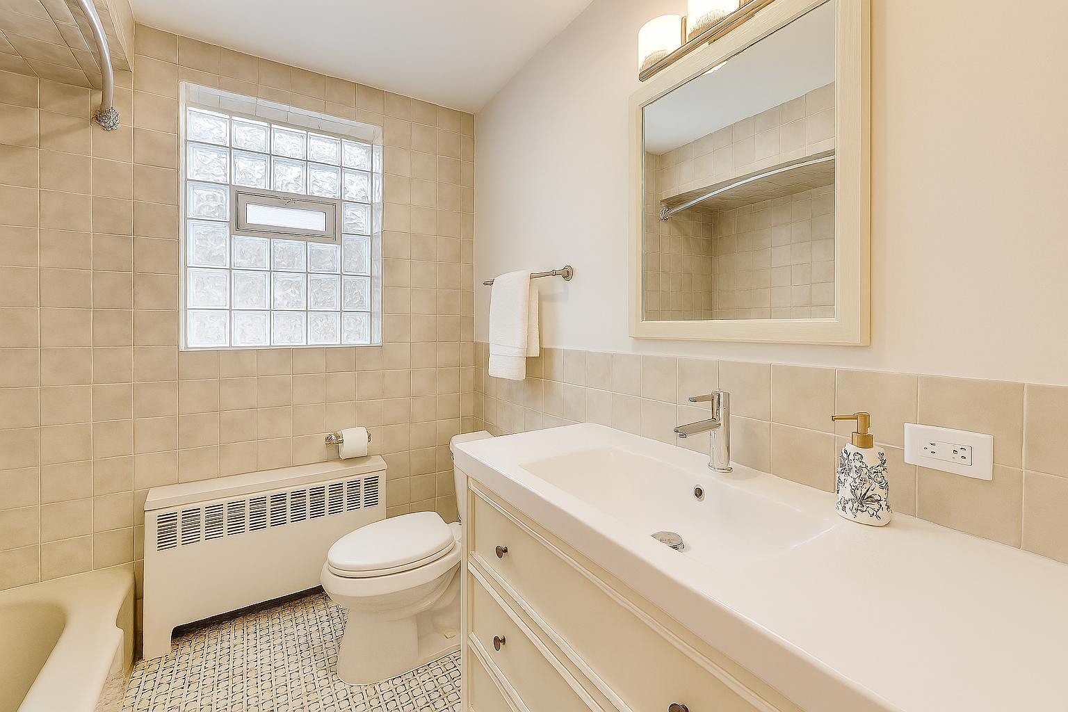 6503 N Maplewood Avenue Property Photo 19