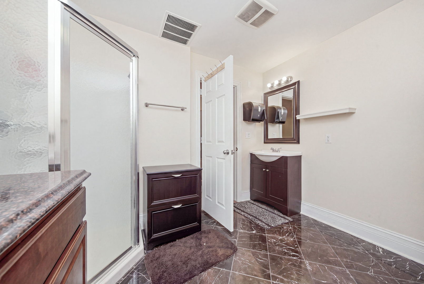 5729 W Chicago Avenue Property Photo 59