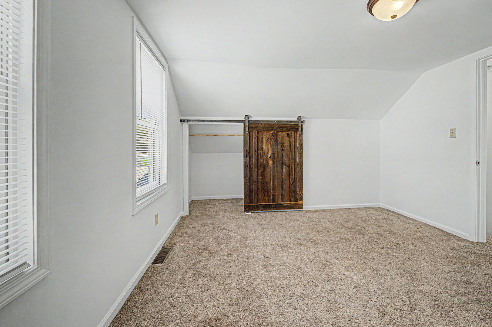 228 Poplar Avenue Property Photo 17