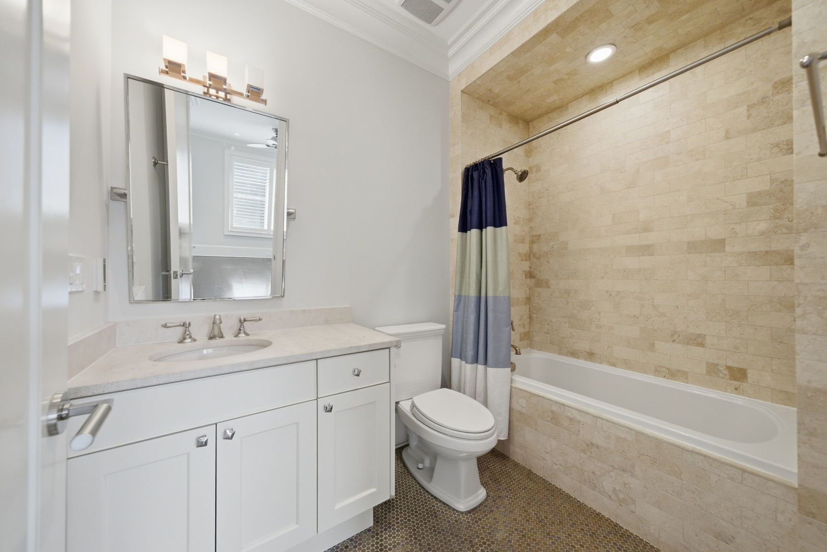 2658 N Mildred Avenue Property Photo 30
