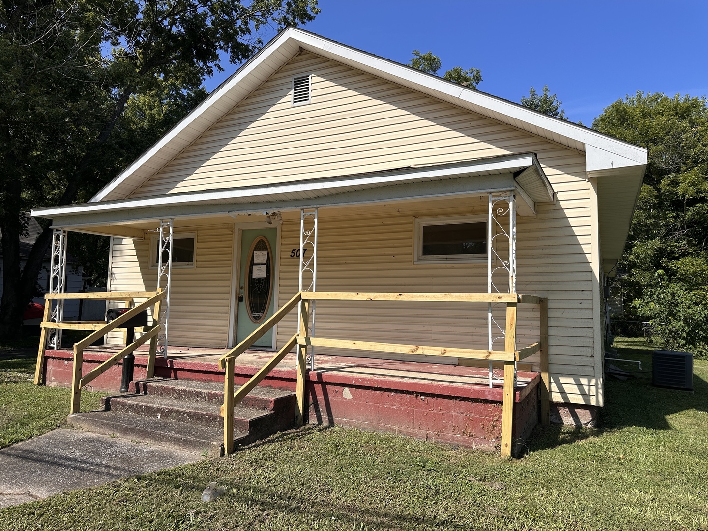 507 N Jackson Street Property Photo 4
