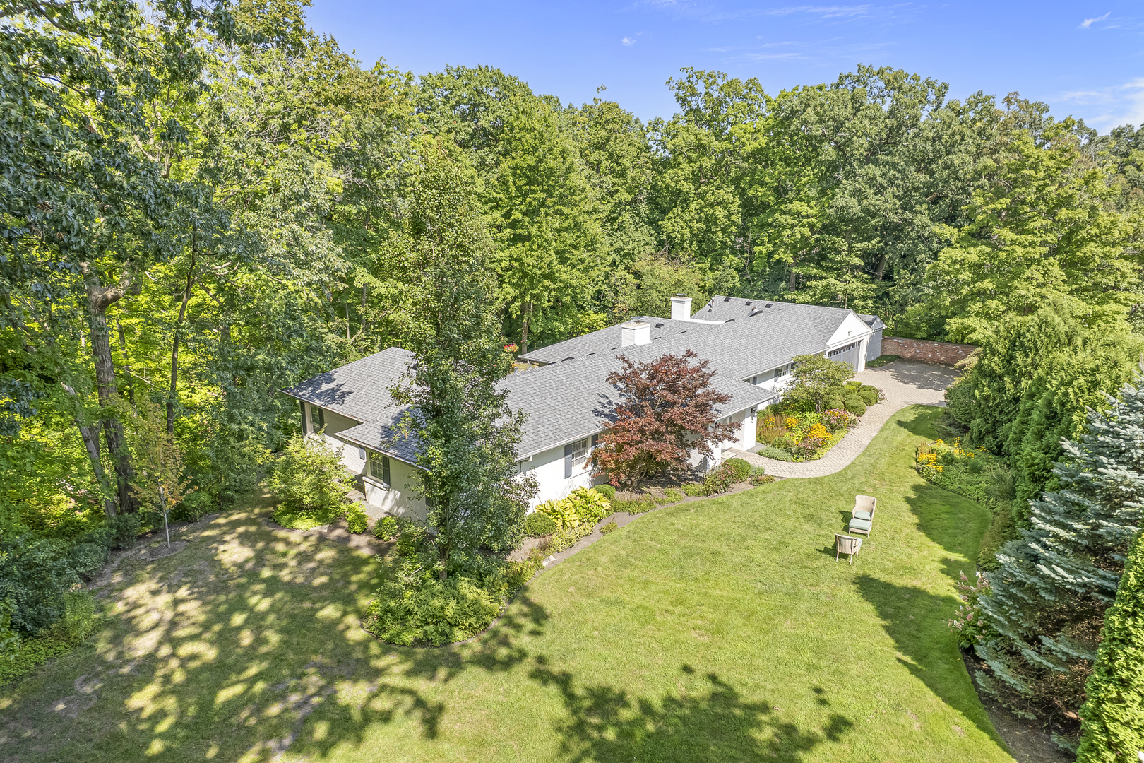 1020 E Westleigh Road Property Photo 1