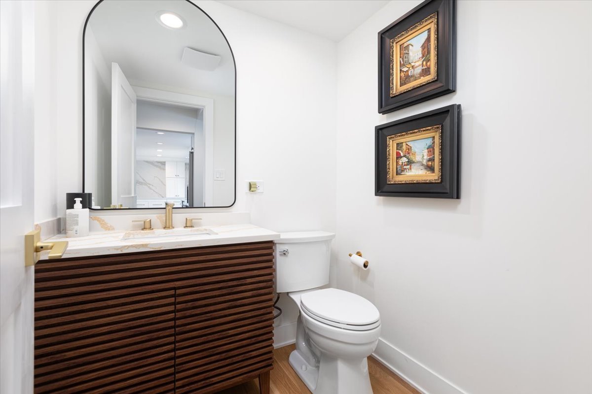 8122 Fairmount Avenue Property Photo 23
