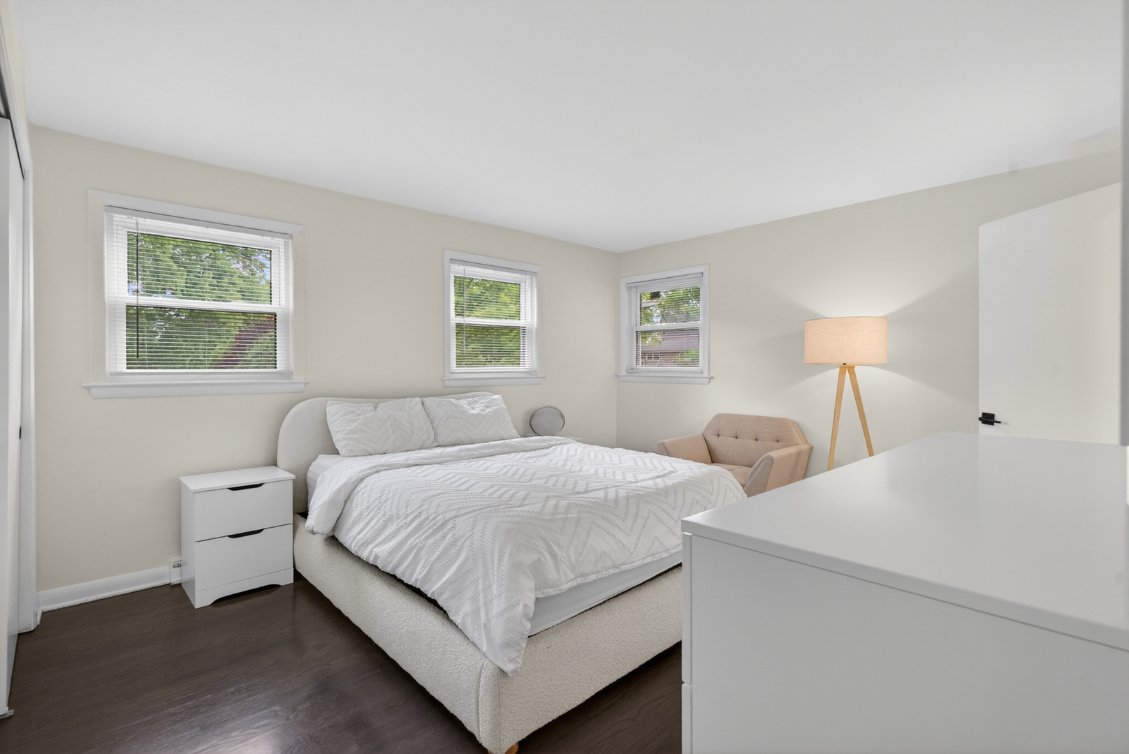 516 Eldon Place Property Photo 10
