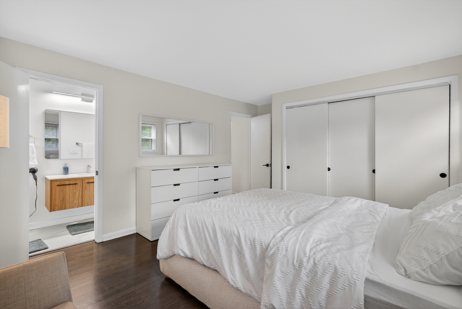 516 Eldon Place Property Photo 13