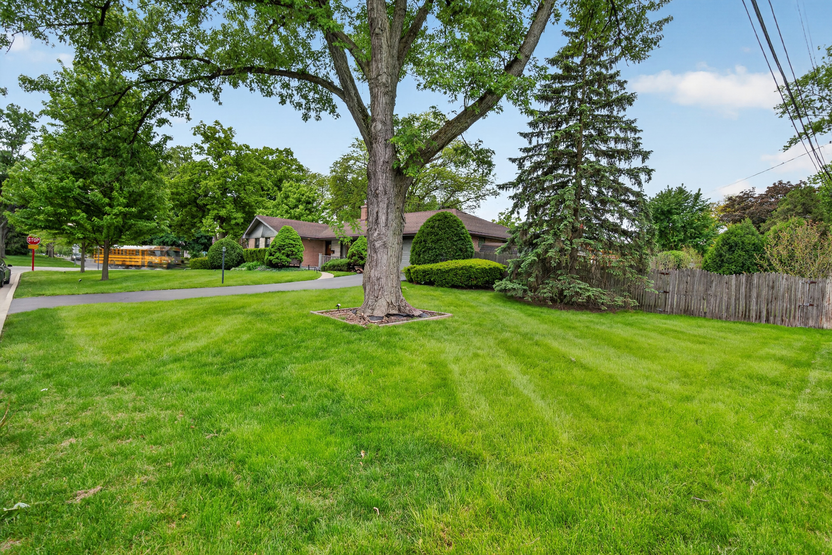 516 Eldon Place Property Photo 35