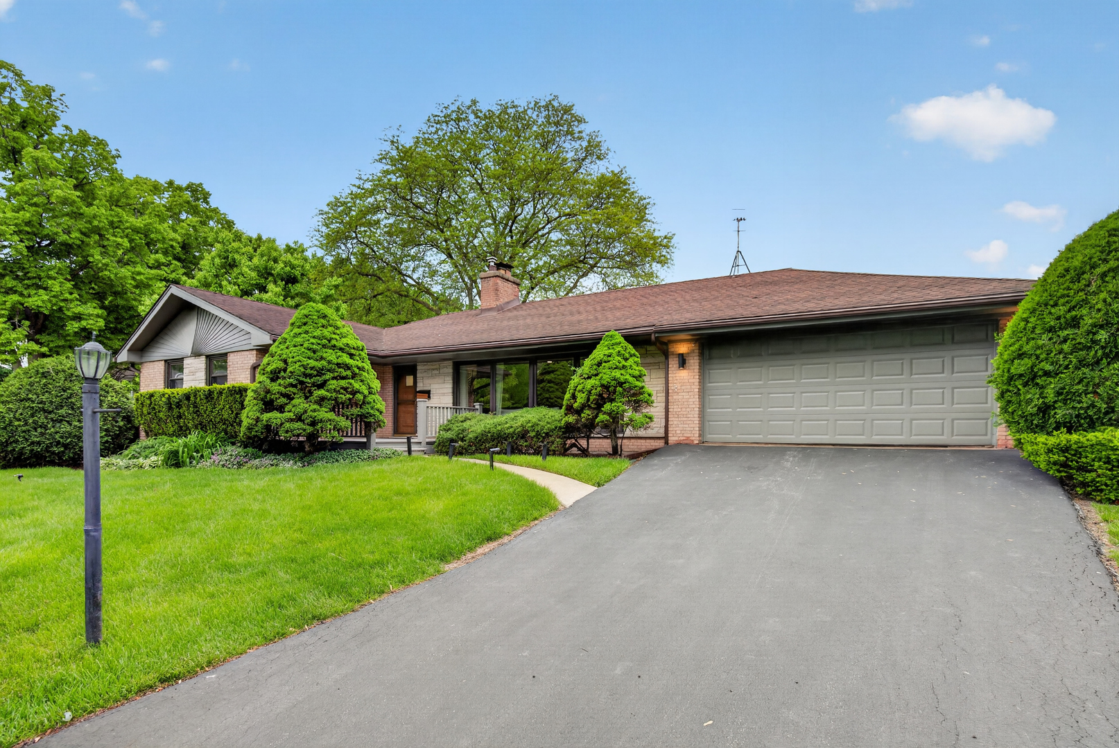 516 Eldon Place Property Photo 43