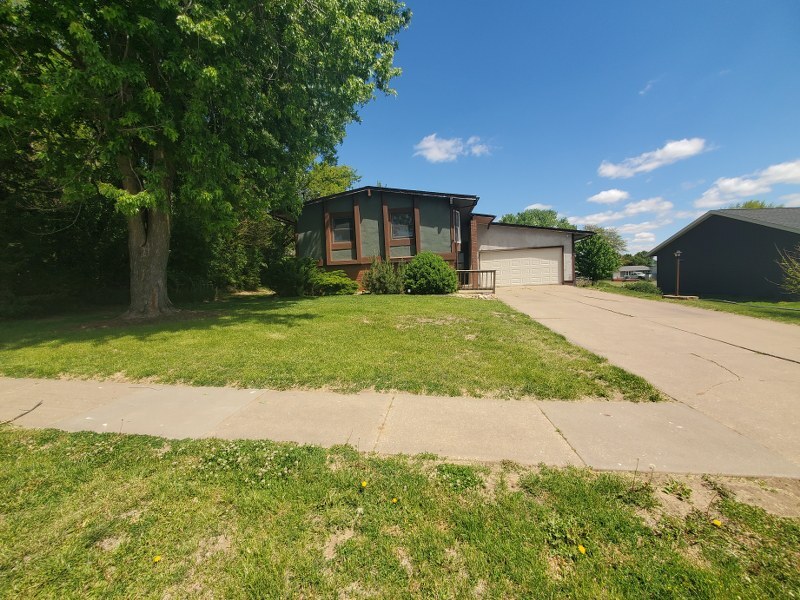 2340 Lafayette Terrace Property Photo 1