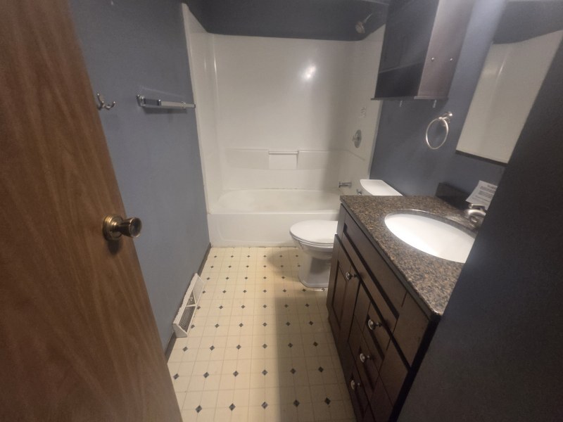 2340 Lafayette Terrace Property Photo 13