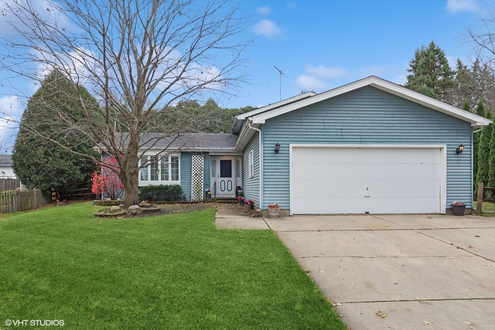 5401 W Chasefield Circle Property Photo 1