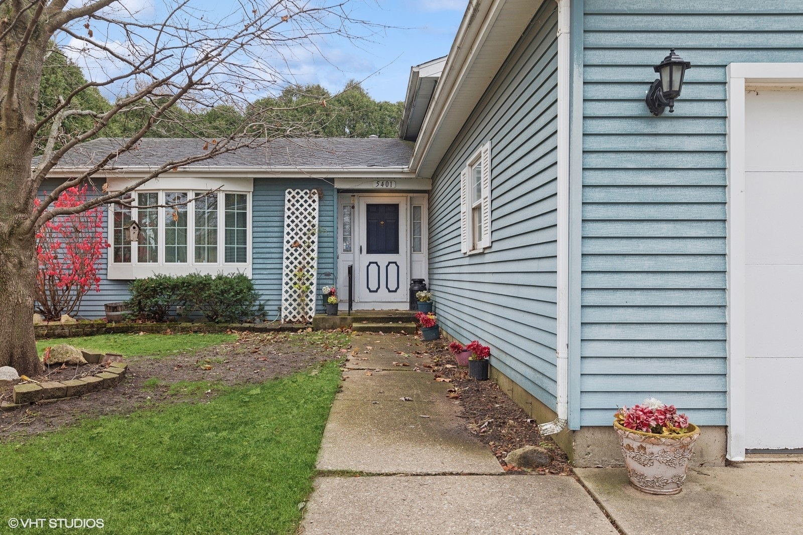 5401 W Chasefield Circle Property Photo 3