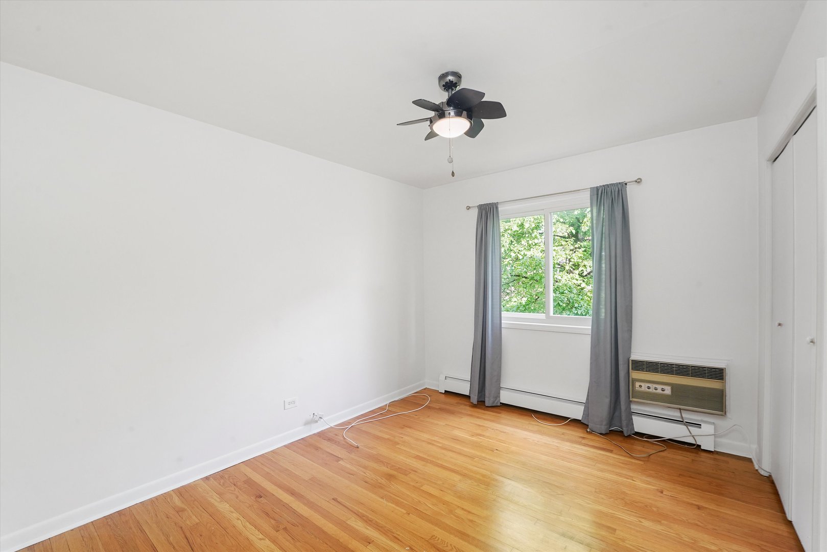 200 South Boulevard 1a Property Photo 5