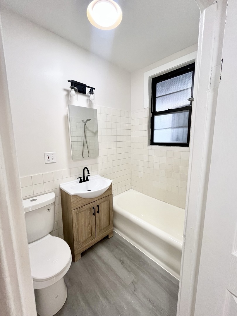 1333 N Lorel Avenue 1w Property Photo 10