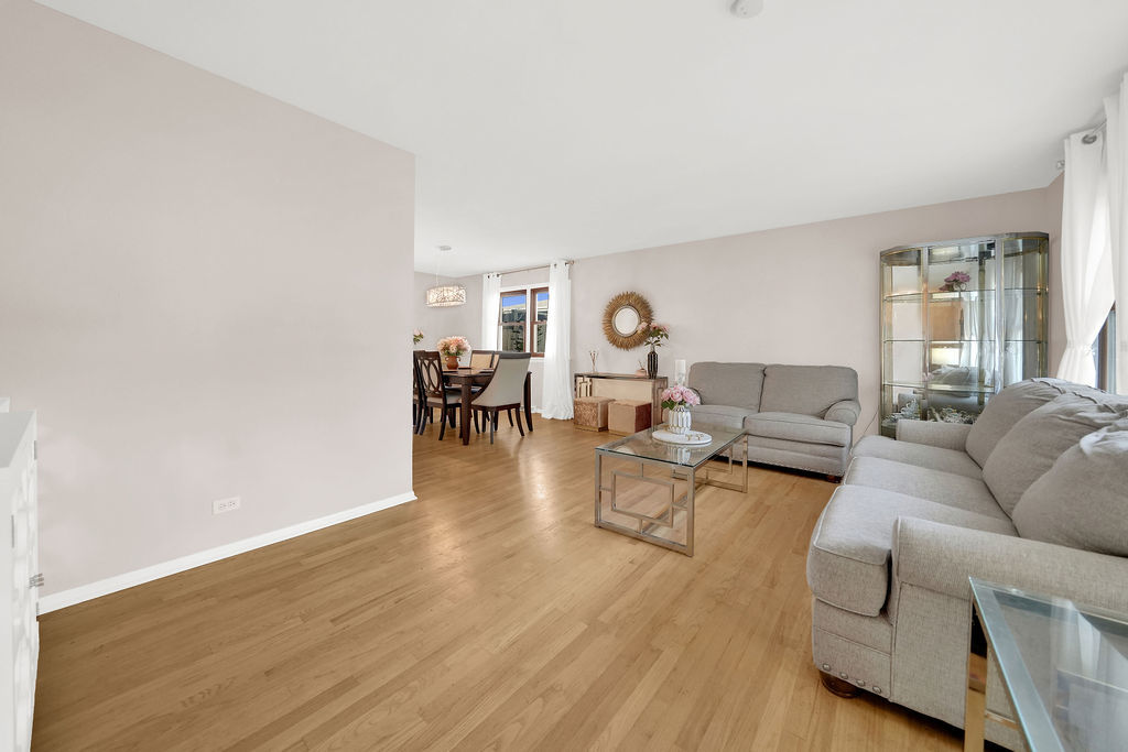 6528 157th Street Property Photo 6
