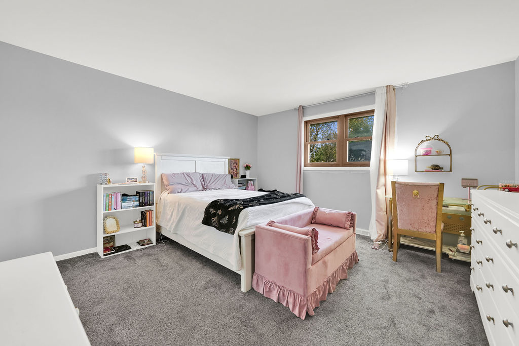 6528 157th Street Property Photo 18