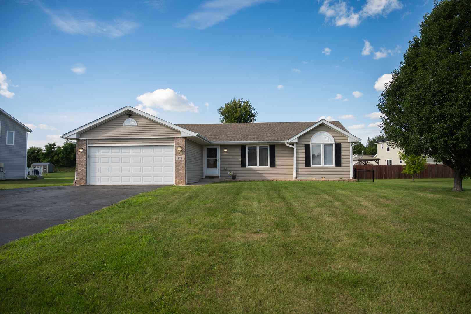 171 Prairie Moon Drive Property Photo 1