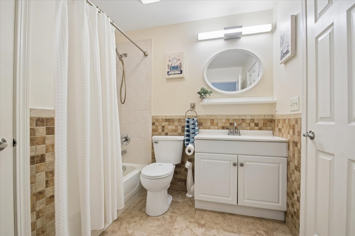 1041 Parkhill Circle 1041 Property Photo 13