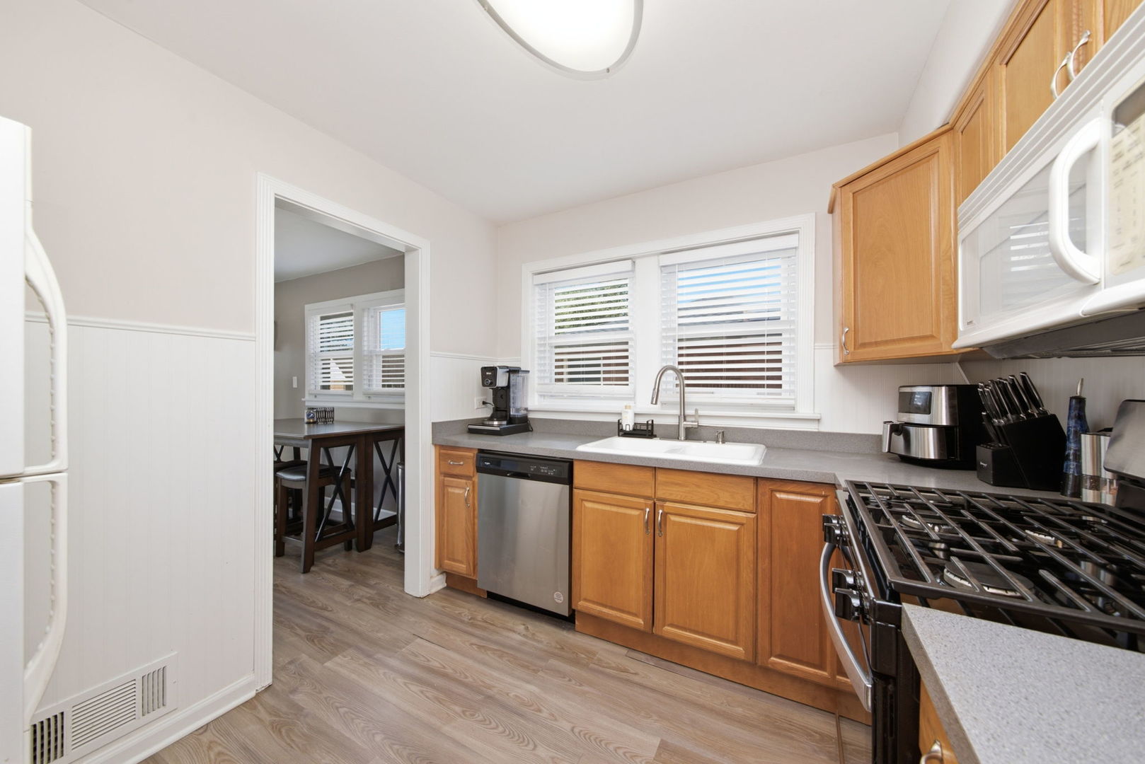 1523 N Rohde Avenue Property Photo 6