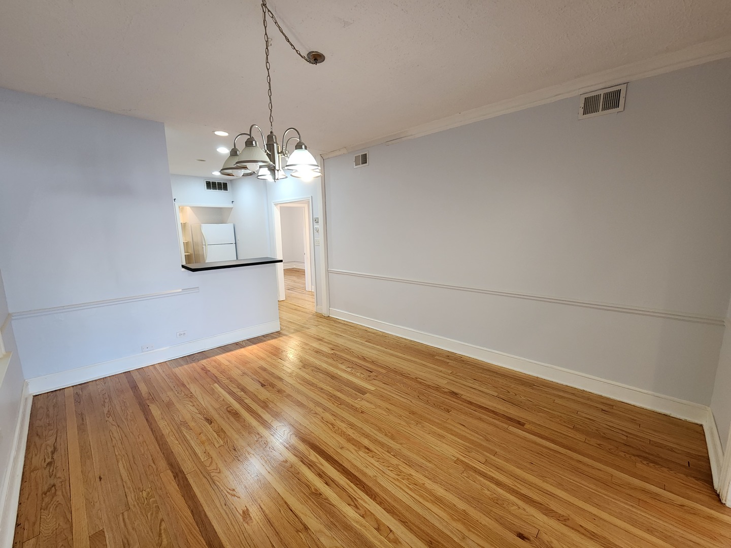 6210 N Francisco Avenue 2 Property Photo 7