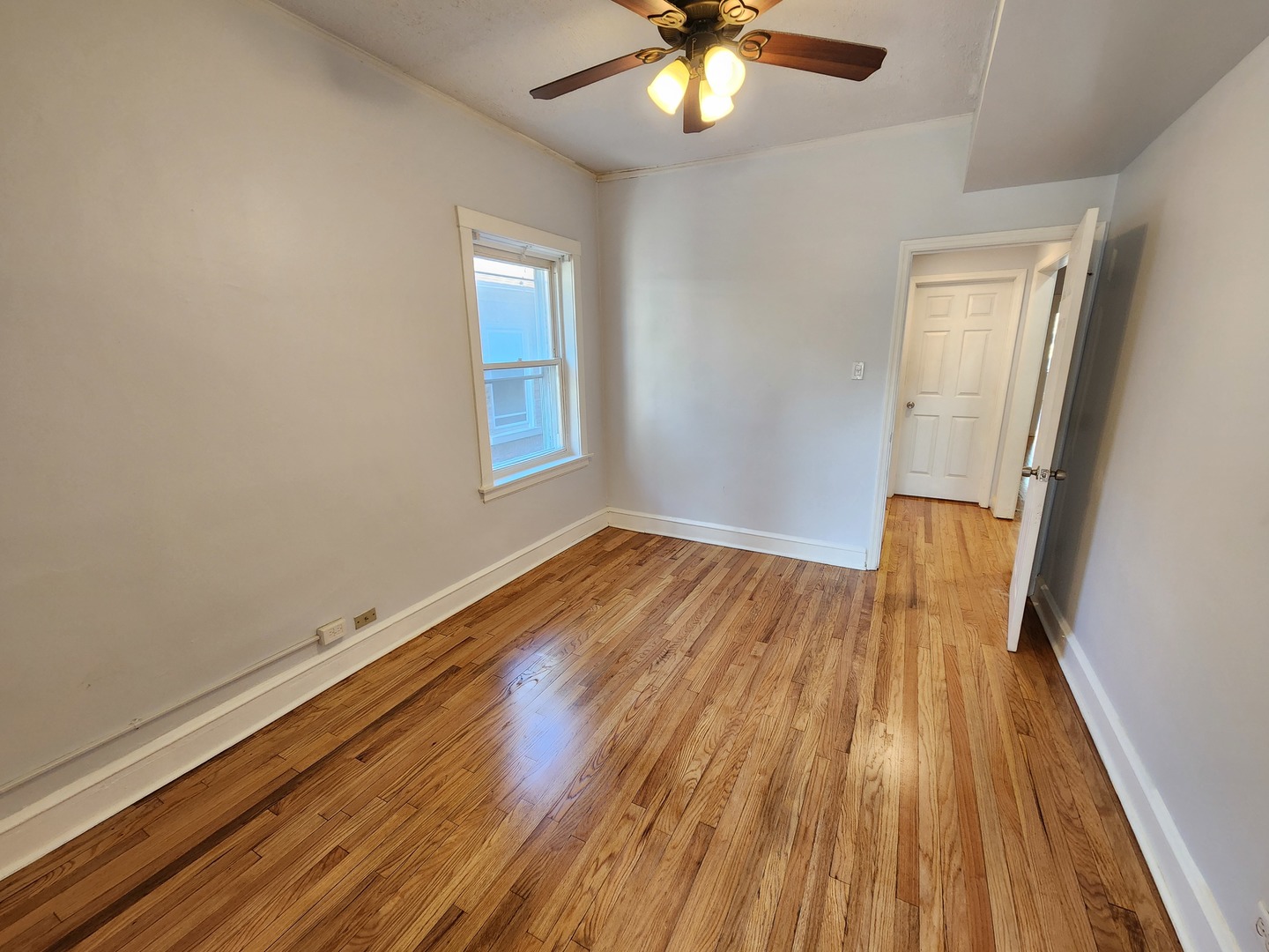 6210 N Francisco Avenue 2 Property Photo 11