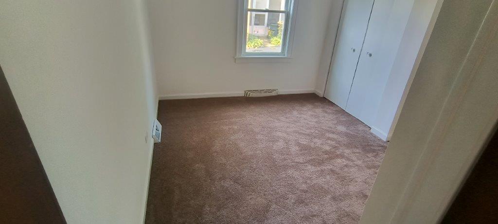 3s276 Gates Place Property Photo 6