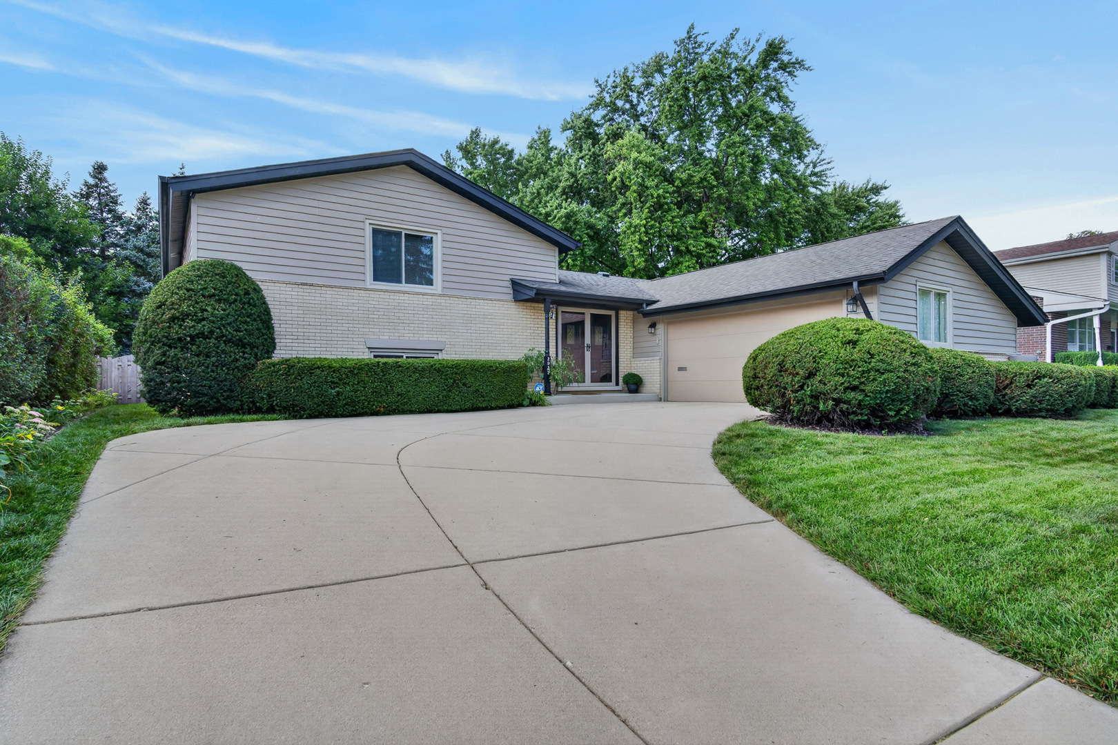 12740932 Property Photo 1