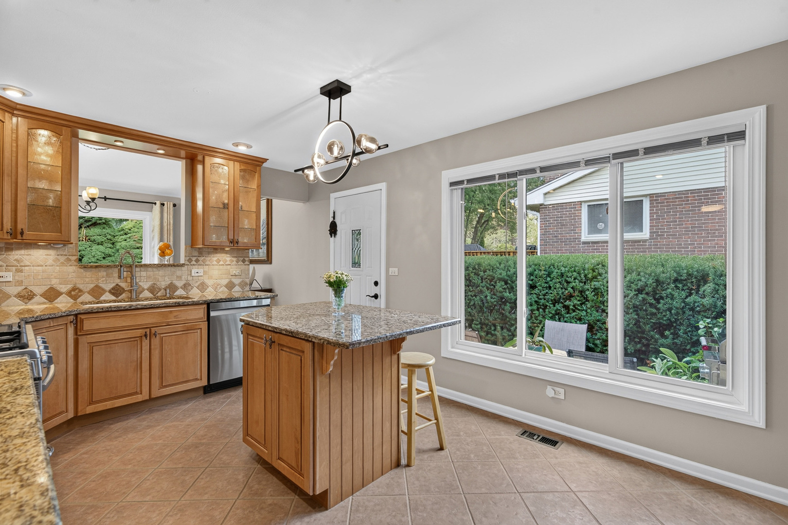 12740932 Property Photo 9