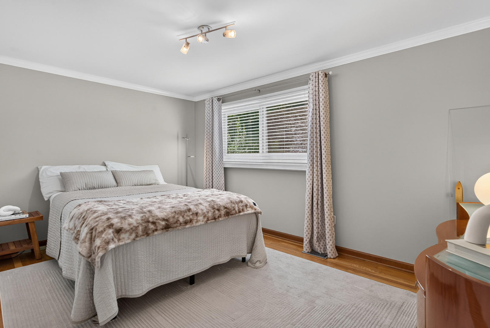 12740932 Property Photo 12