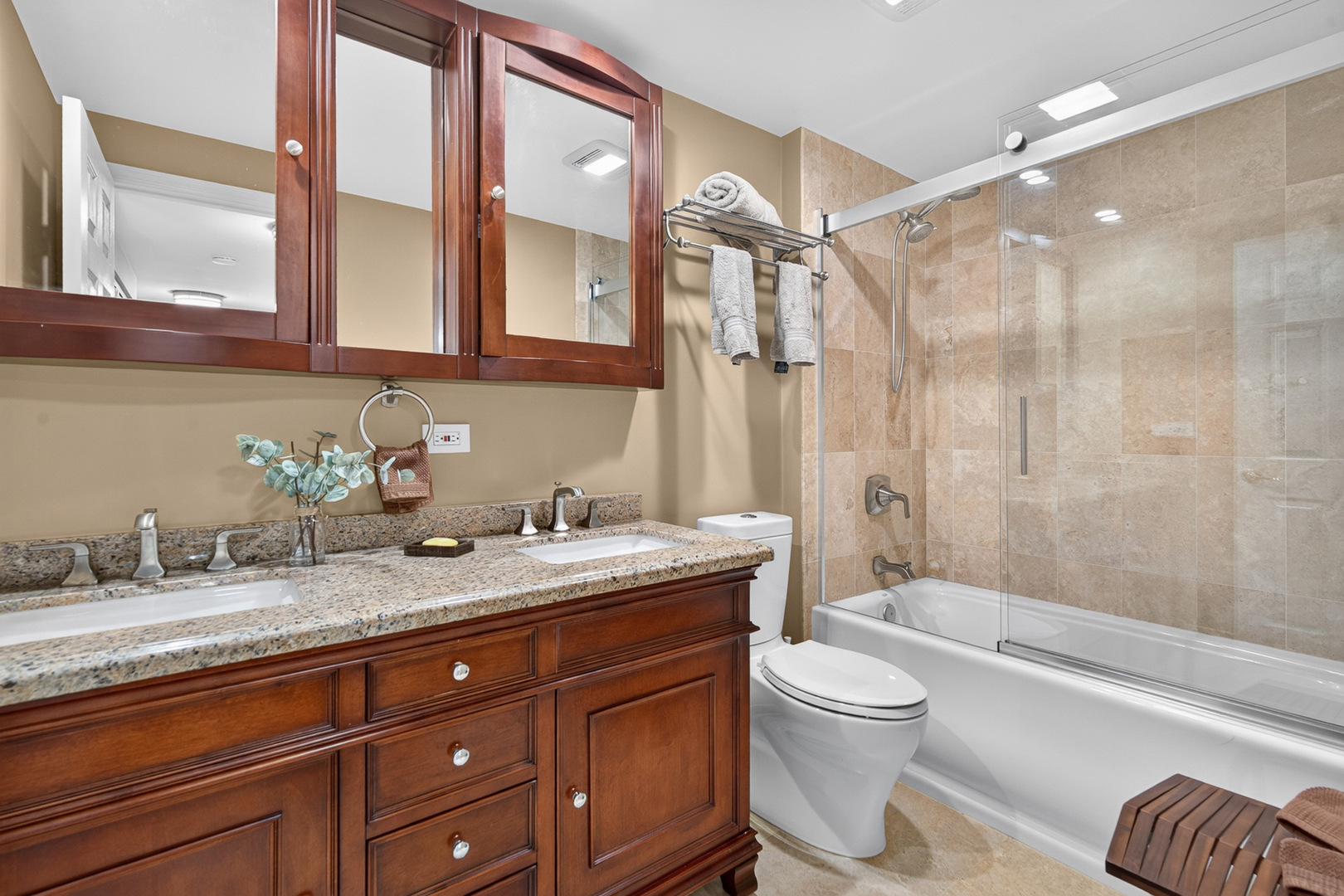 12740932 Property Photo 14