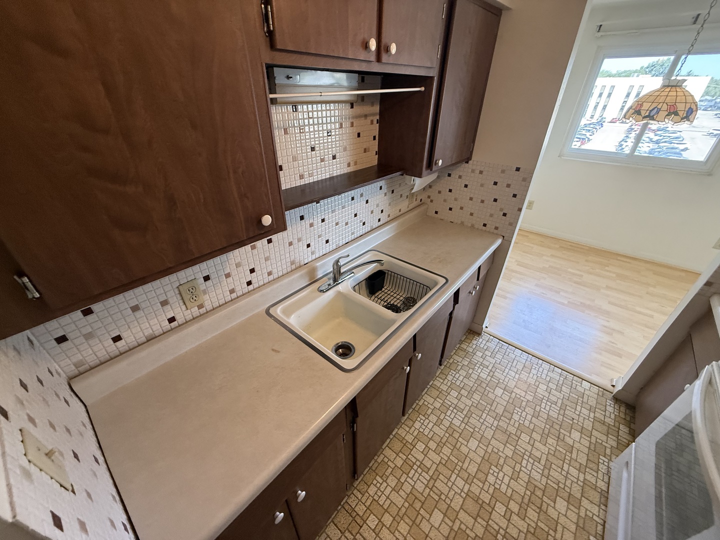 222 Madison Street 405 Property Photo 7