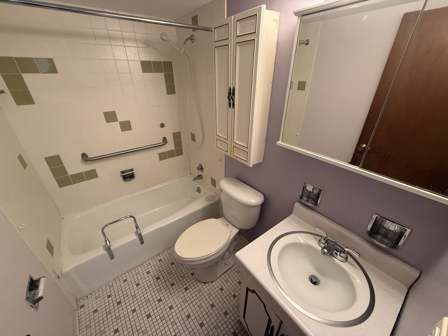 222 Madison Street 405 Property Photo 8
