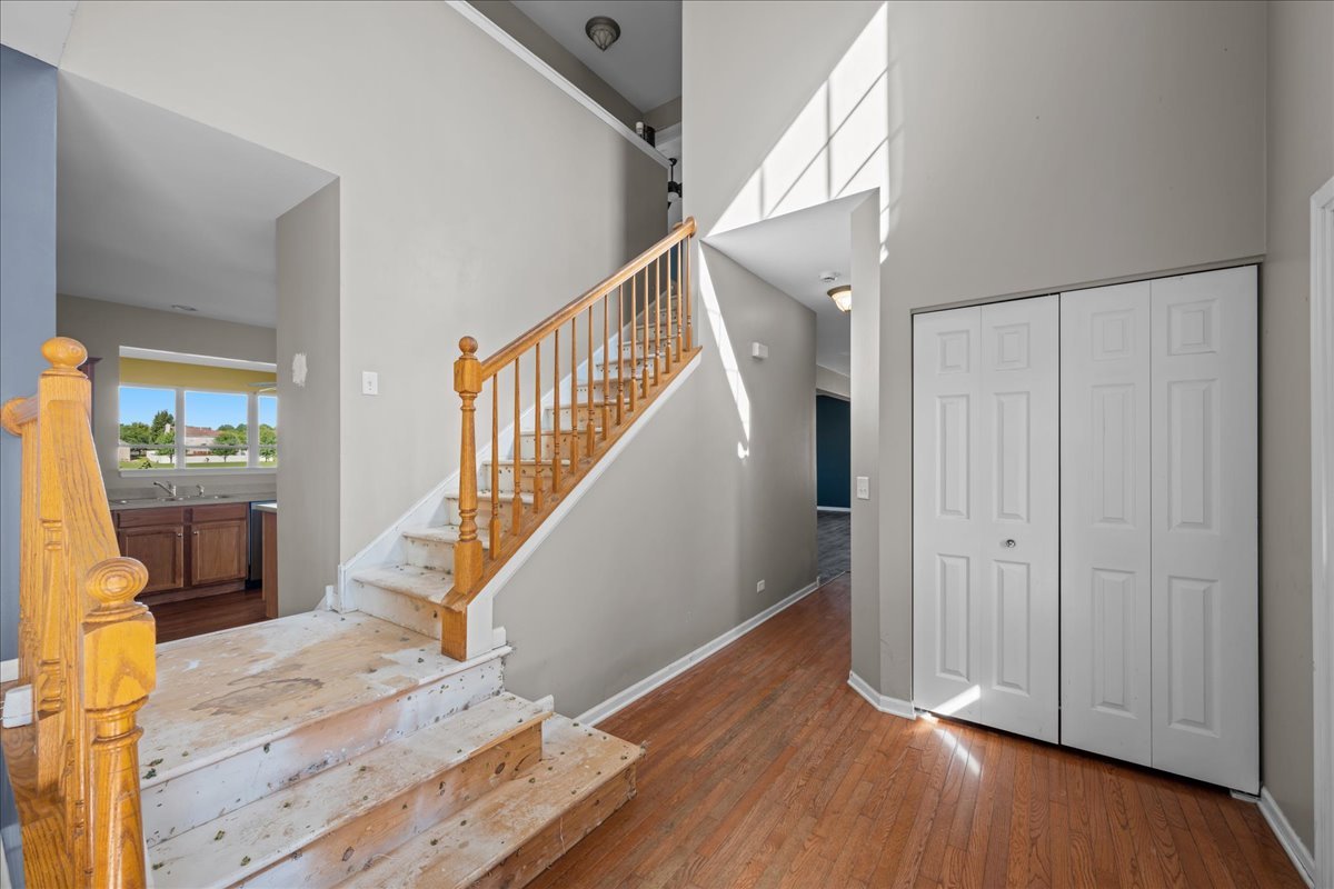 320 Hampstead Drive Property Photo 3